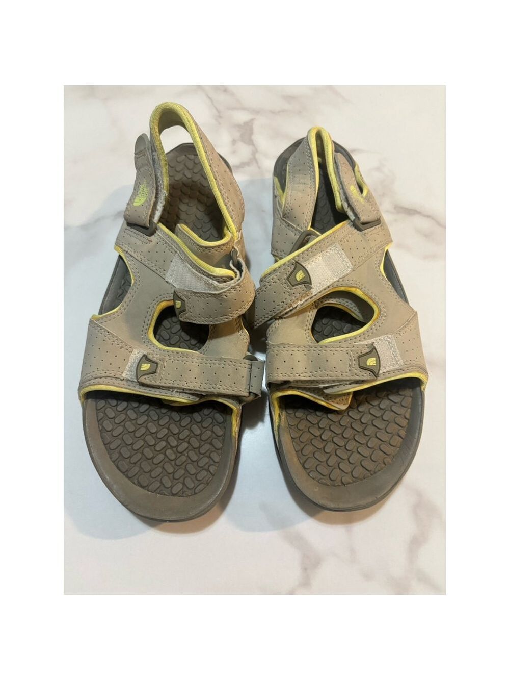 North face sandals